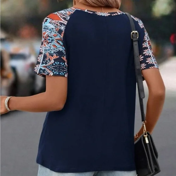 New FLORAL print short sleeve TOP - Picture 6 of 6